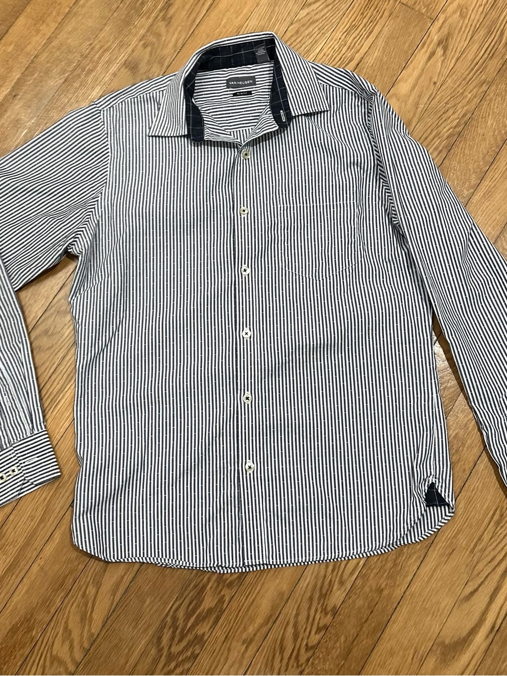 Van Heusen Slim Fit Blue & White Vertical Stripe Button Down Size S